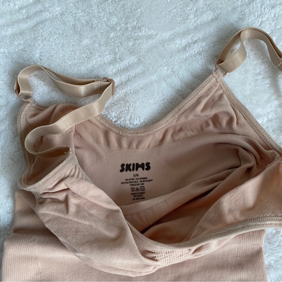 Skims. Seamless sculpt brief bodysuit. S/M - Picture 4 of 5